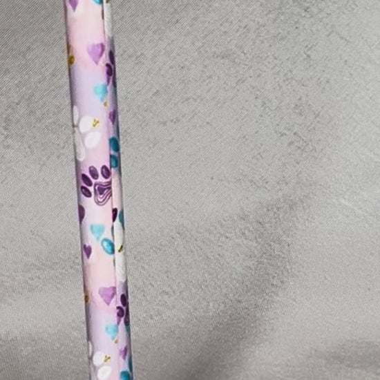 Video of paw pen spinning to show full design. 